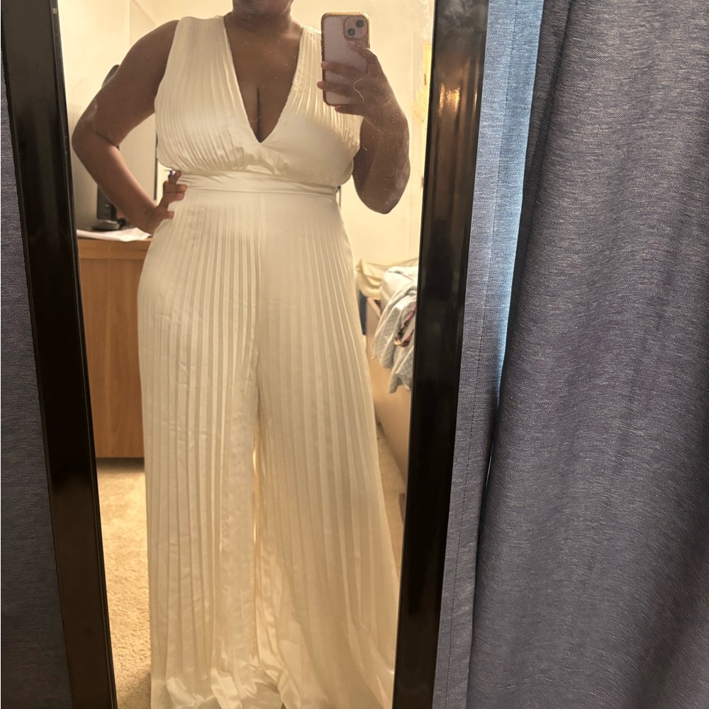 Abercrombie & Fitch Cream Pleated Jumpsuit